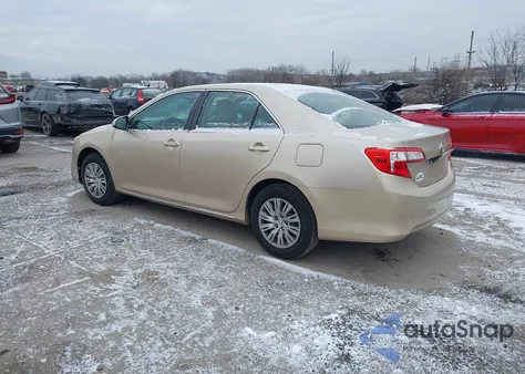 2012 Toyota Camry Le z USA, uszkodzony, nr VIN 4T4BF1FK1CR224172